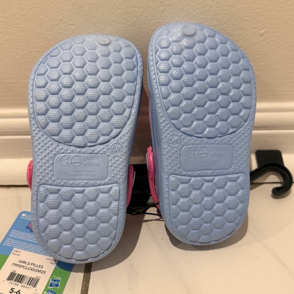 NWT Peppa Pig Clogs for Girls Size 5/6 Summer Spring Shoes - Picture 4 of 4
